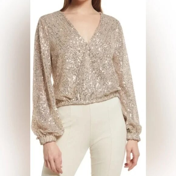 Open Edit Tops - Open Edit Sequin V-Neck Top Champagne Beige-Silver Sequins XS